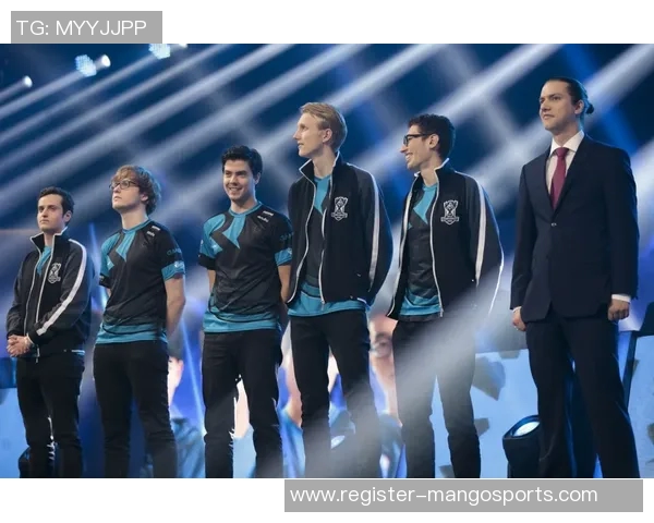 实时新闻全国街舞大赛点评南京飞盘队速度表现引发热议与关注